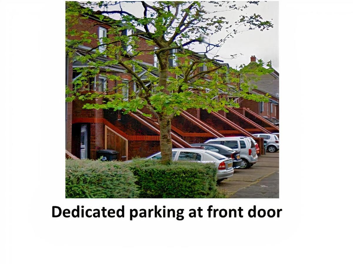 Excellent Location - City Centre - Parking - 4 Beds -2 Bedrooms Belfast Dış mekan fotoğraf