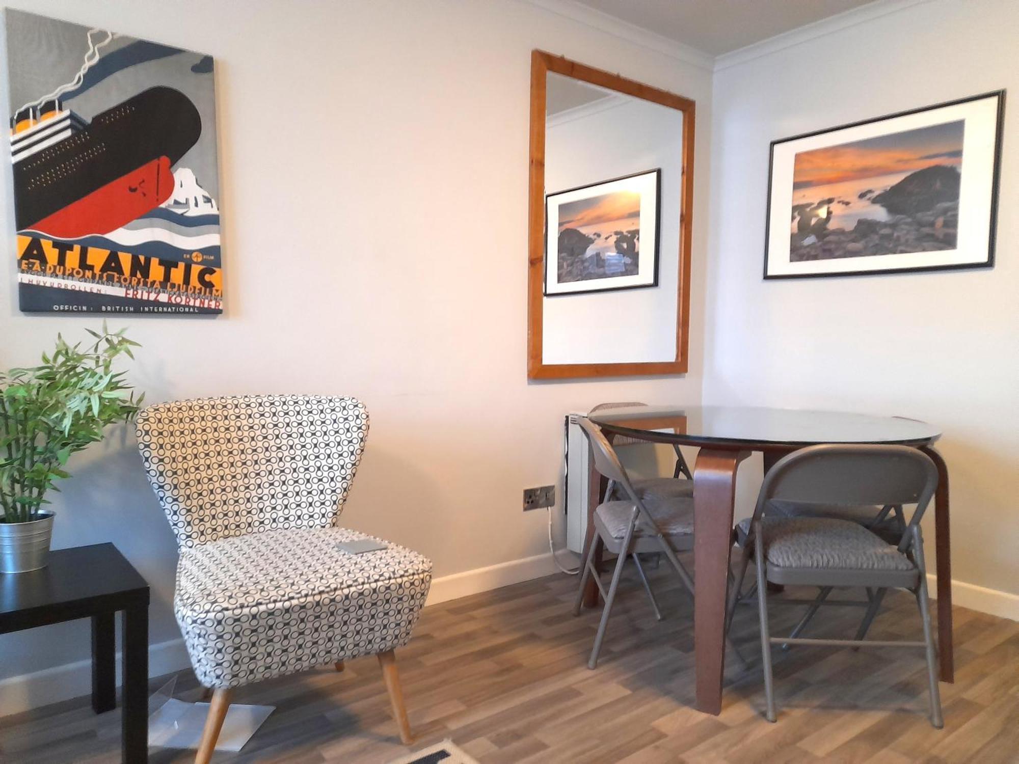 Excellent Location - City Centre - Parking - 4 Beds -2 Bedrooms Belfast Dış mekan fotoğraf