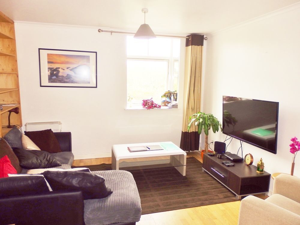 Excellent Location - City Centre - Parking - 4 Beds -2 Bedrooms Belfast Dış mekan fotoğraf