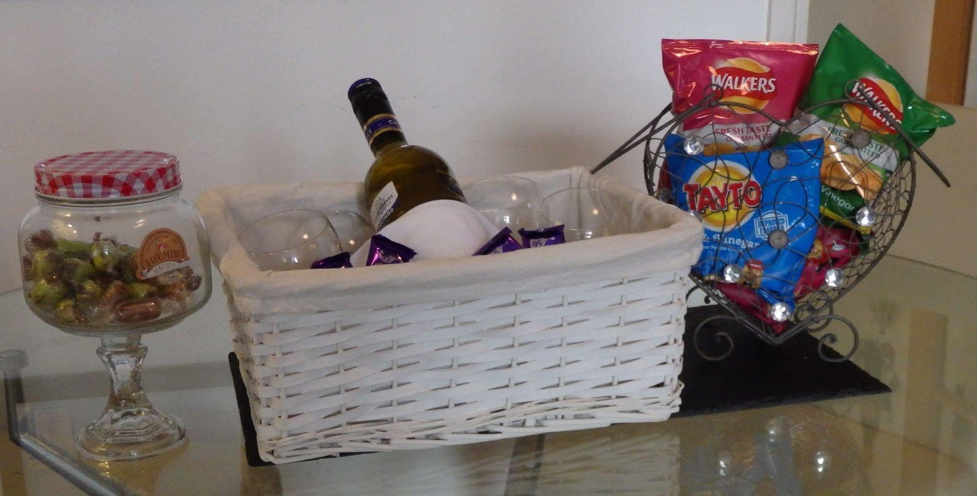 Excellent Location - City Centre - Parking - 4 Beds -2 Bedrooms Belfast Dış mekan fotoğraf