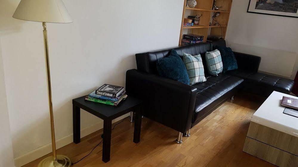 Excellent Location - City Centre - Parking - 4 Beds -2 Bedrooms Belfast Dış mekan fotoğraf